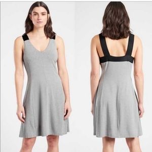 Athleta gray Santorini support dress sz medium